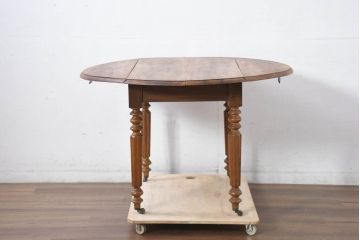 フランスアンティーク　優雅な挽物脚とシンプルな天板のバタフライテーブル(ダイニングテーブル、ドロップリーフテーブル、エクステンションテーブル、食卓、2人掛け、4人掛け、2人用、4人用)(天板に反り、虫食い跡、段差あり)(R-082501)