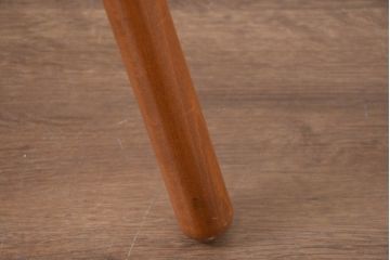 中古　美品　横浜クラシック家具　ダニエル(daniel)　Werner(ワーナー)　こだわり抜いた造りが魅力的!座り心地の良いシューメーカーチェア(スツール、椅子、イス、板座チェア、北欧)(R-082502)