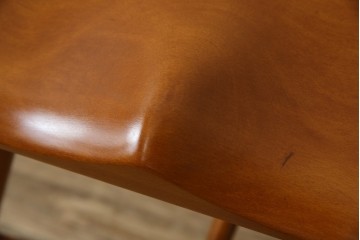 中古　美品　横浜クラシック家具　ダニエル(daniel)とWerner(ワーナー)ダブルネームで製作!　こだわり抜いた造りが魅力的!座り心地の良いシューメーカーチェア　(R-082502)