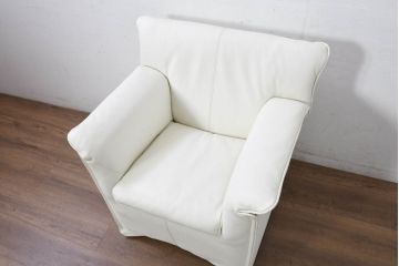 中古　美品　B&B Italia(ビーアンドビー イタリア)　 LAURIANETTA(ローリアネッタ)　キャスター付きのモダンかつ機能的な1Pラウンジチェア(一人掛け、1人掛け、1Pソファ、アームソファ)(R-082503)