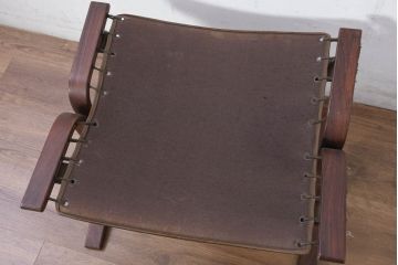 北欧ビンテージ　ノルウェー　ウェストノーファ(Westnofa)　シエスタ　本革(レザー)　気品漂うシックな雰囲気が魅力のオットマン(椅子、イス、フットスツール、ヴィンテージ)(R-082504)