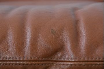 北欧ビンテージ　ノルウェー　ウェストノーファ(Westnofa)　シエスタ　本革(レザー)　気品漂うシックな雰囲気が魅力のオットマン(椅子、イス、フットスツール、ヴィンテージ)(R-082504)