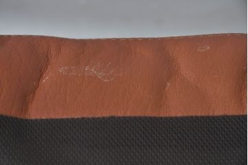 北欧ビンテージ　ノルウェー　ウェストノーファ(Westnofa)　シエスタ　本革(レザー)　気品漂うシックな雰囲気が魅力のオットマン(椅子、イス、フットスツール、ヴィンテージ)(R-082504)
