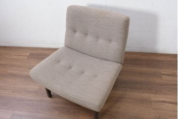 中古　美品!!　カリモク家具(karimoku)　ローバック「ZU16」　ナチュラルモダンな空間を演出する1人掛けソファ(一人掛けソファ、1Pソファ、アームレスチェア)(定価約125000円)(R-082505)