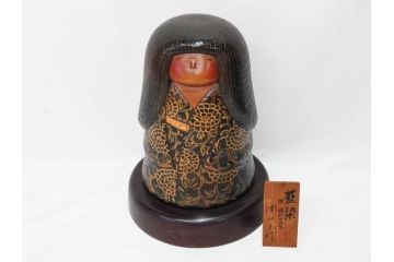 内閣総理大臣賞受賞作家　現代の名工　関口三作　「藍染」　高さ 約36cm　淑やかな美しさ漂う創作こけし(郷土人形玩具、伝統工芸、民芸品、置物、ディスプレイ、木彫、木製)(R-082514)