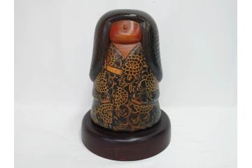 内閣総理大臣賞受賞作家　現代の名工　関口三作　「藍染」　高さ 約36cm　淑やかな美しさ漂う創作こけし(郷土人形玩具、伝統工芸、民芸品、置物、ディスプレイ、木彫、木製)(R-082514)