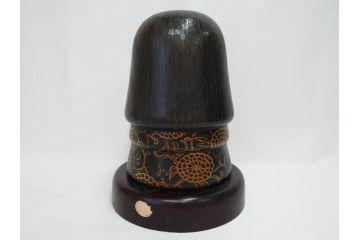 内閣総理大臣賞受賞作家　現代の名工　関口三作　「藍染」　高さ 約36cm　淑やかな美しさ漂う創作こけし(郷土人形玩具、伝統工芸、民芸品、置物、ディスプレイ、木彫、木製)(R-082514)