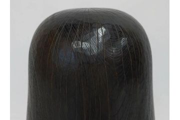 内閣総理大臣賞受賞作家　現代の名工　関口三作　「藍染」　高さ 約36cm　淑やかな美しさ漂う創作こけし(郷土人形玩具、伝統工芸、民芸品、置物、ディスプレイ、木彫、木製)(R-082514)