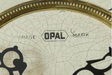 アンティーク時計　希少デザイン　大正から昭和初期　Opal(オパル)　均整の取れた装飾が上品な振り子時計　(R-082545)