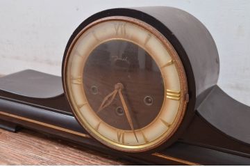 和製アンティーク　Jauch(ヤウフ)　ドイツ　落ち着いた色合いが素敵な置き時計(置時計、古時計)(R-082547)
