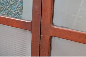 アンティーク建具　使い込まれた風合いが味わい深い幅狭ガラス戸2枚セット(引き戸、建具)(R-82553)