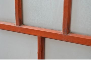 アンティーク建具　レトロな空間づくりにおすすめな幅狭ガラス扉(ドア)1枚(木製扉、建具)(R-082555)