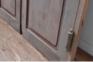 アンティーク建具　昔懐かしいレトロな雰囲気漂うモールガラス入り両開きドア1対2枚セット(扉、木製扉、ガラス扉)(R-082556)