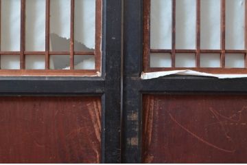 アンティーク建具　古民家風インテリアにおすすめな障子帯戸2枚セット(引き戸、板戸、障子戸)(R-082557)