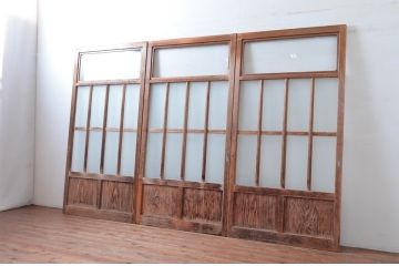 アンティーク建具　使いこまれた木が味わい深い玄関戸3枚セット(引き戸、ガラス戸)(R-082559)