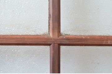 アンティーク建具　使いこまれた風合いが味わい深いガラス戸1枚(引き戸、建具)(R-082560)