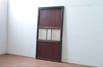 アンティーク建具　赤みがかった色合いが上質な和の雰囲気を演出するガラス帯戸1枚(引き戸、板戸)(R-082561)