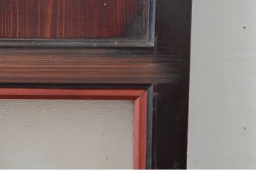 アンティーク建具　赤みがかった色合いが上質な和の雰囲気を演出するガラス帯戸1枚(引き戸、板戸)(R-082561)