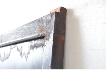 アンティーク建具　赤みがかった色合いが上質な和の雰囲気を演出するガラス帯戸1枚(引き戸、板戸)(R-082561)