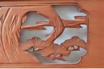 ビンテージ建具　鶴と松の図柄が魅力的な彫刻欄間2枚セット(明かり取り、明り取り、ヴィンテージ)(R-082576)