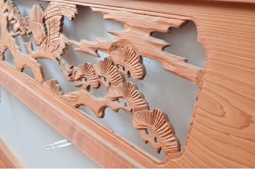ビンテージ建具　鶴と松の図柄が魅力的な彫刻欄間2枚セット(明かり取り、明り取り、ヴィンテージ)(R-082577)
