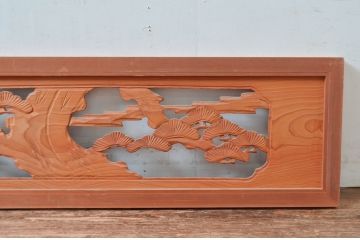 ビンテージ建具　鶴と松の図柄が魅力的な彫刻欄間2枚セット(明かり取り、明り取り、ヴィンテージ)(R-082577)
