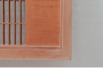 ビンテージ建具　彫刻入り　松竹梅が彫り込まれた縁起の良いデザインが魅力的な組子欄間2枚セット(明り取り、明かり取り、ヴィンテージ)(R-082579)