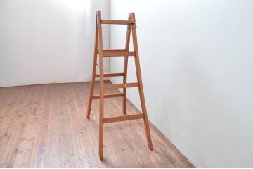 和製アンティーク　美品　樫(カシ)材　時代を重ねた味わいのある脚立つ(ステップ、ラダー、はしご、梯子、木製)(R-082591)