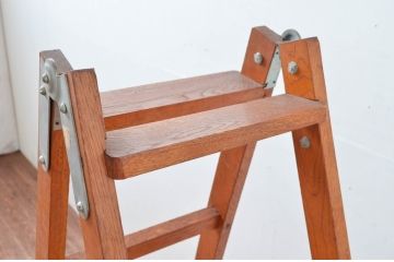 和製アンティーク　美品　樫(カシ)材　時代を重ねた味わいのある脚立つ(ステップ、ラダー、はしご、梯子、木製)(R-082591)