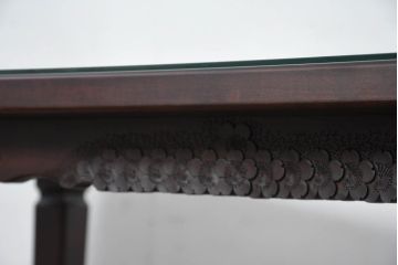 中古　超美品　元祖軽井沢彫　大坂屋家具店　随所に施された桜の彫りに目を奪われる大型ダイニングテーブル(軽井沢彫り、食卓、作業台、4人掛け、6人掛け、4人用、6人用)(定価約120万円)(R-082594)