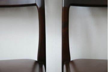 中古　超美品　元祖軽井沢彫　大坂屋家具店　繊細な桜の彫りが見事なKチェア4脚セット　定価(4脚合計)約100万円　(R-082597)