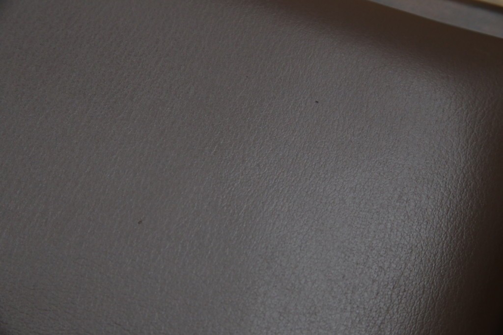 中古　超美品　元祖軽井沢彫　大坂屋家具店　繊細な桜の彫りが見事なKチェア4脚セット　定価(4脚合計)約100万円　(R-082597)