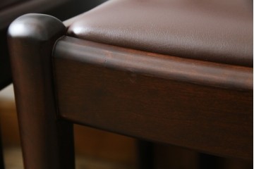 中古　超美品　元祖軽井沢彫　大坂屋家具店　繊細な桜の彫りが見事なKチェア4脚セット　定価(4脚合計)約100万円　(R-082597)