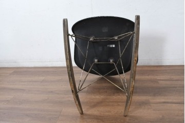 【簡易リペア限定品】アメリカビンテージ　Hermanmiller(ハーマンミラー)　イームズシェルアームチェア　ロッカーベース　黒で塗り直しあり　シンプルなフォルムと深みのあるブラックカラーが特徴のロッキングチェア　(R-082598)