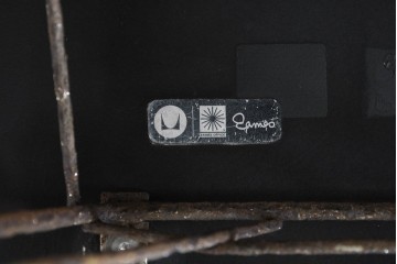 【簡易リペア限定品】アメリカビンテージ　Hermanmiller(ハーマンミラー)　イームズシェルアームチェア　ロッカーベース　黒で塗り直しあり　シンプルなフォルムと深みのあるブラックカラーが特徴のロッキングチェア　(R-082598)