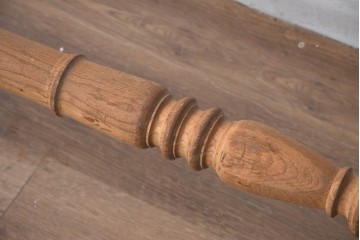 フランスヴィンテージ　在庫5台有り　挽物(ターニングレッグ)フレーム　挽き物細工が美しいデザインのハンガーラック　(R-082599)