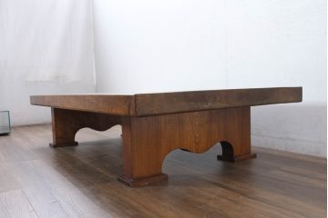 中古　美品　極厚天板　栓材　一枚板　側面玉杢材　美しい杢目が魅力の座卓(ローテーブル、センターテーブル、リビングテーブル)(R-082600)