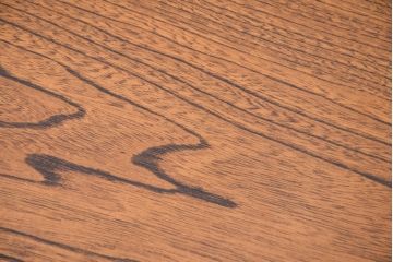 中古　美品　極厚天板　栓材　一枚板　側面玉杢材　美しい杢目が魅力の座卓(ローテーブル、センターテーブル、リビングテーブル)(R-082600)