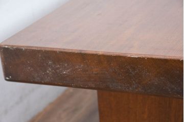中古　美品　極厚天板　栓材　一枚板　側面玉杢材　美しい杢目が魅力の座卓(ローテーブル、センターテーブル、リビングテーブル)(R-082600)