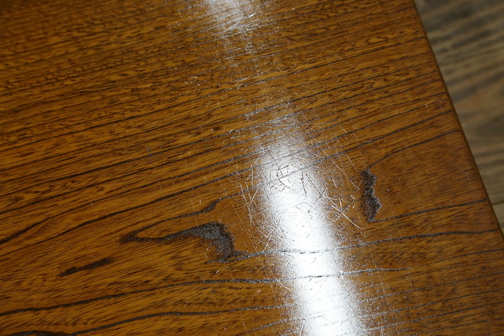 中古　美品　極厚天板　栓材　一枚板　側面玉杢材　深みのある杢目と艶やかな質感が美しいテーブルトップ　(R-082601)