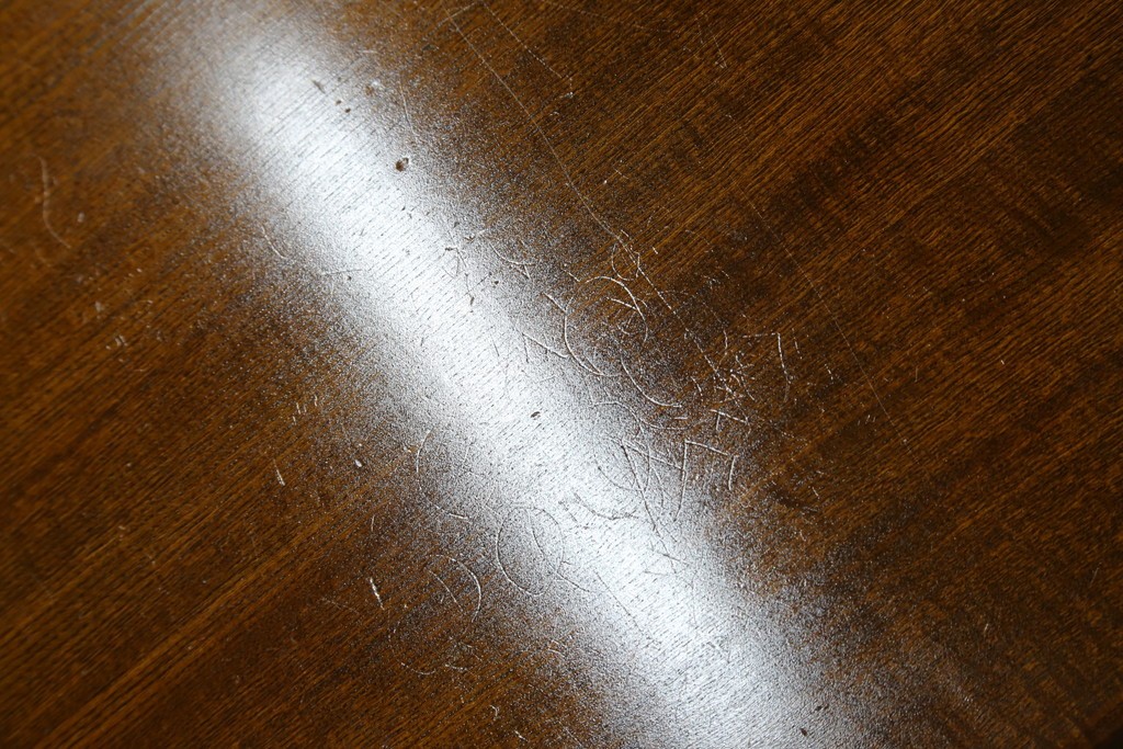 中古　美品　極厚天板　栓材　一枚板　側面玉杢材　深みのある杢目と艶やかな質感が美しいテーブルトップ　(R-082601)
