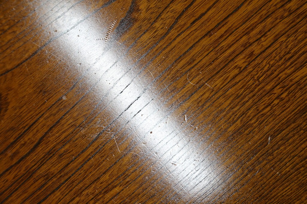 中古　美品　極厚天板　栓材　一枚板　側面玉杢材　深みのある杢目と艶やかな質感が美しいテーブルトップ　(R-082601)