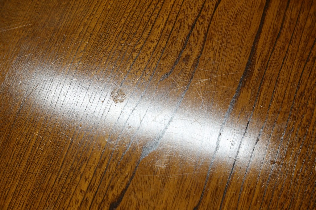 中古　美品　極厚天板　栓材　一枚板　側面玉杢材　深みのある杢目と艶やかな質感が美しいテーブルトップ　(R-082601)