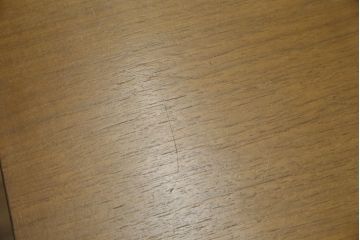中古　家具ブランド ROCKSTONE(ロックストーン)　TOME　ウォールナット材　モダニズム的なすっきりとしたデザインがおしゃれなダイニングテーブル(4人掛け、6人掛け、食卓)(定価約19万円)(R-082602)