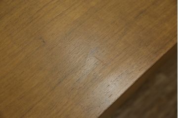 中古　家具ブランド ROCKSTONE(ロックストーン)　TOME　ウォールナット材　モダニズム的なすっきりとしたデザインがおしゃれなダイニングテーブル(4人掛け、6人掛け、食卓)(定価約19万円)(R-082602)