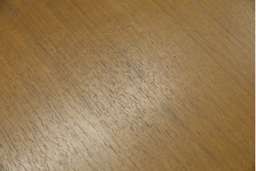 中古　家具ブランド ROCKSTONE(ロックストーン)　TOME　ウォールナット材　モダニズム的なすっきりとしたデザインがおしゃれなダイニングテーブル(4人掛け、6人掛け、食卓)(定価約19万円)(R-082602)