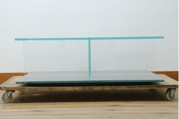 中古　美品　Cassina(カッシーナ)　269MEX(メックス)　空間に広がりと明るさをもたらすローテーブル　現行定価約40万円　(R-082603)