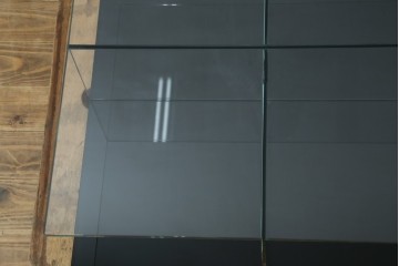 中古　美品　Cassina(カッシーナ)　269MEX(メックス)　空間に広がりと明るさをもたらすローテーブル　現行定価約40万円　(R-082603)