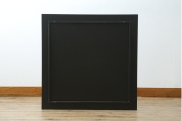 中古　美品　Cassina(カッシーナ)　269MEX(メックス)　空間に広がりと明るさをもたらすローテーブル　現行定価約40万円　(R-082603)