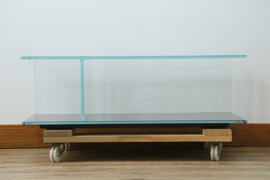 中古　美品　Cassina(カッシーナ)　269MEX(メックス)　機能性と美しさを兼ね備えたローテーブル　現行定価約28万円　(R-082604)